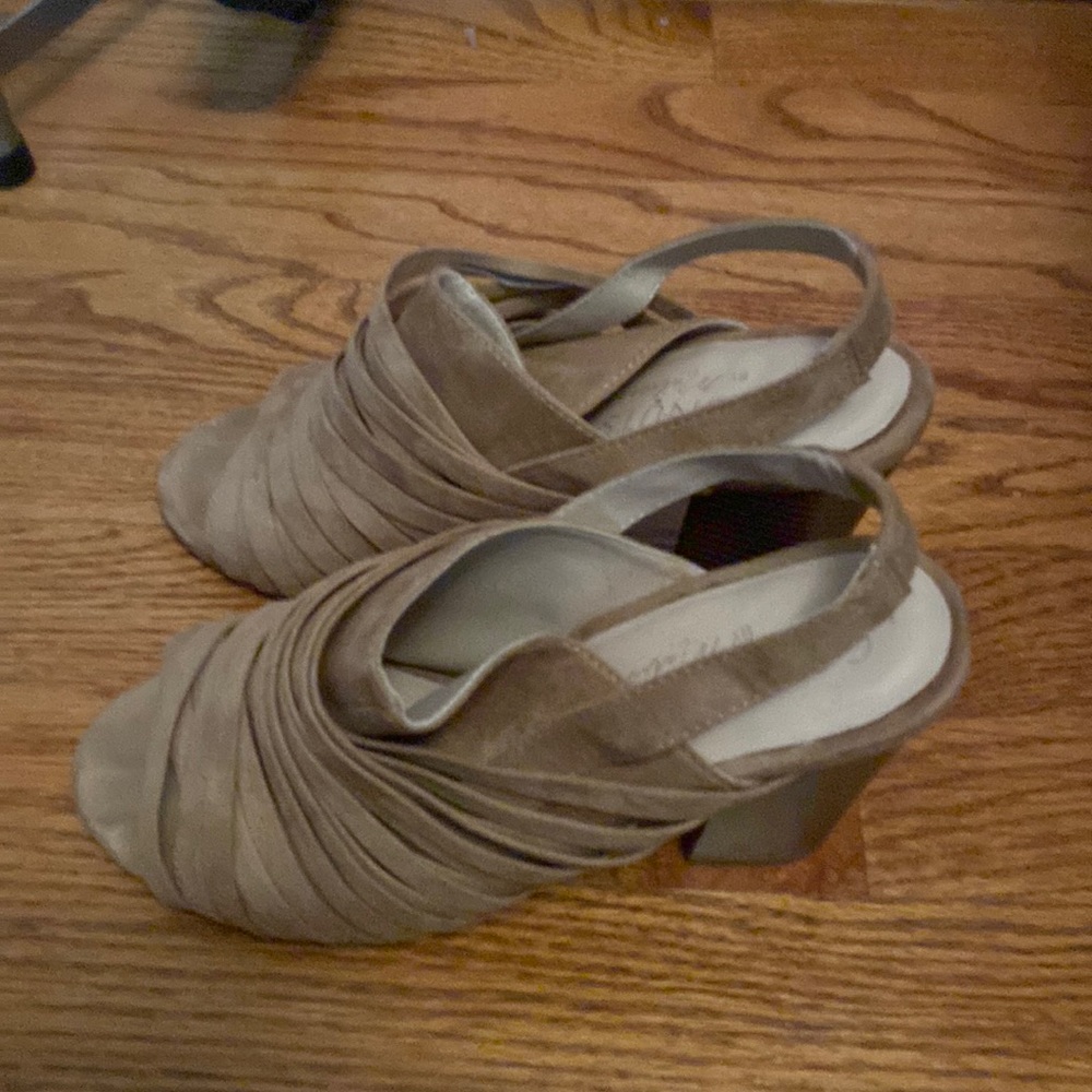 Barely worn tan heels